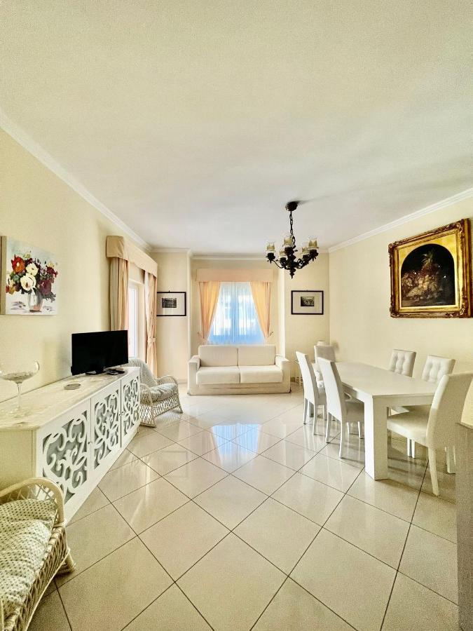 Short-Lets D33, Part Of The House Is Available For Short-Term Rentals In Sorrento Center Exteriör bild