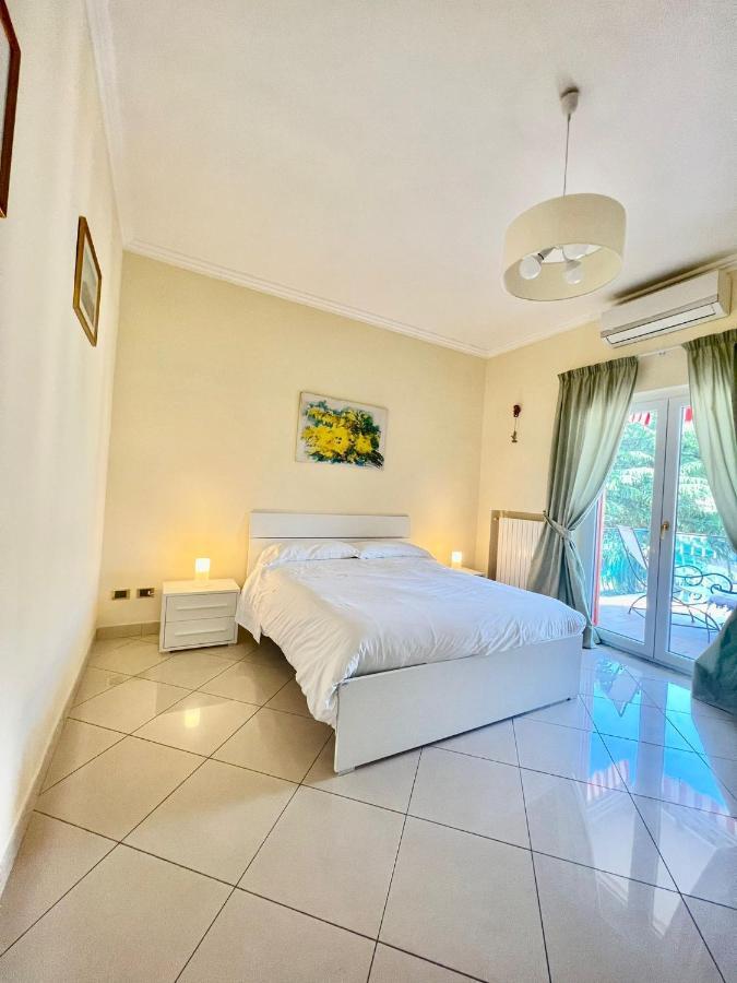 Short-Lets D33, Part Of The House Is Available For Short-Term Rentals In Sorrento Center Exteriör bild