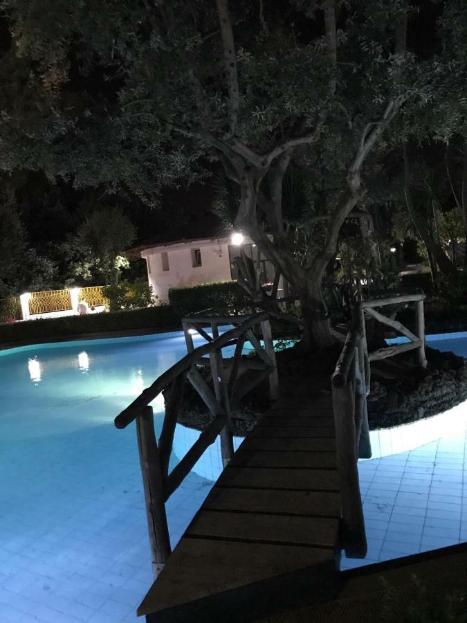 Short-Lets D33, Part Of The House Is Available For Short-Term Rentals In Sorrento Center Exteriör bild